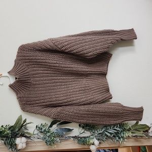 Knit sweater sz s